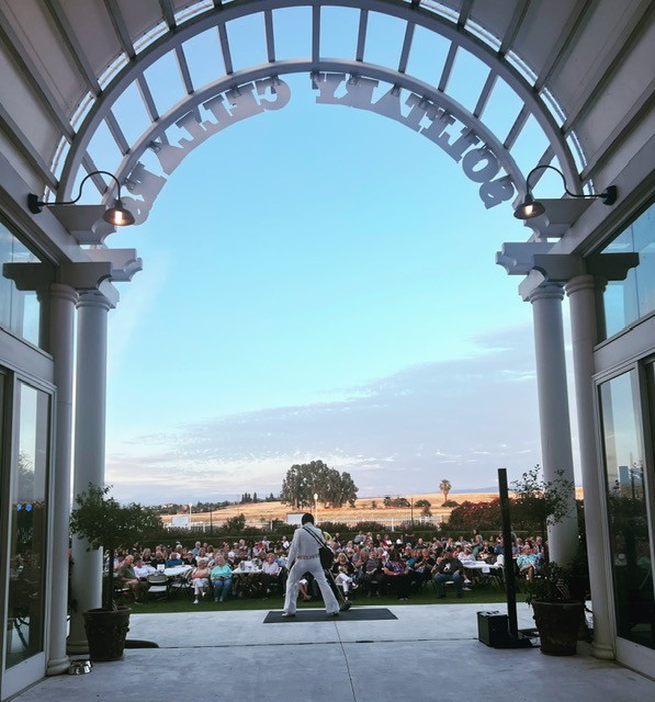 Arch Elvis